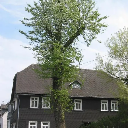 Mittelstrasse Apartment