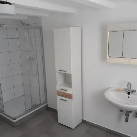 Mittelstrasse Apartment